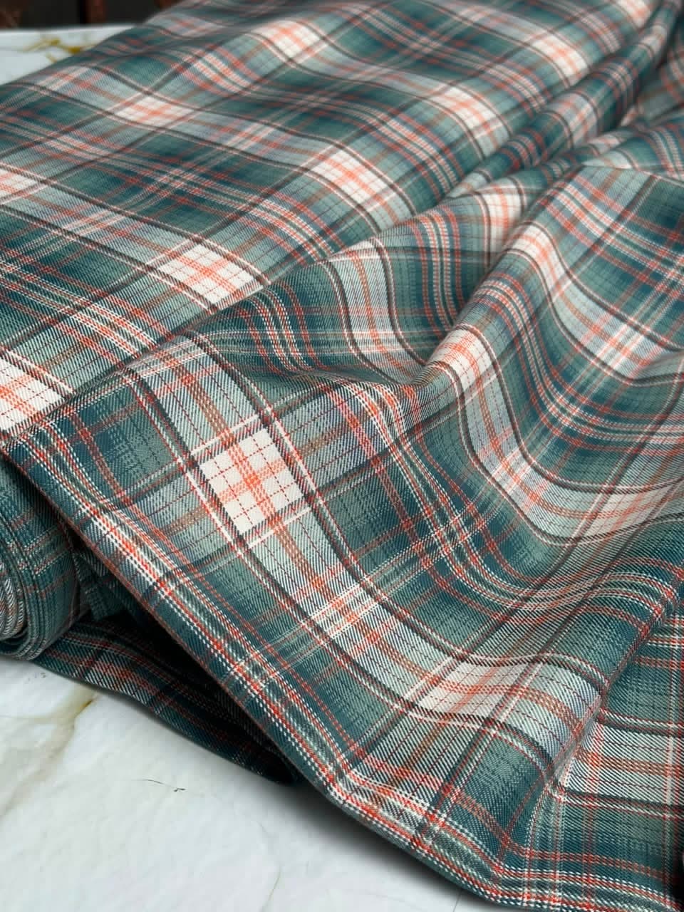 Plaid Écossais Vert et Rouge - Tissu à Carreaux