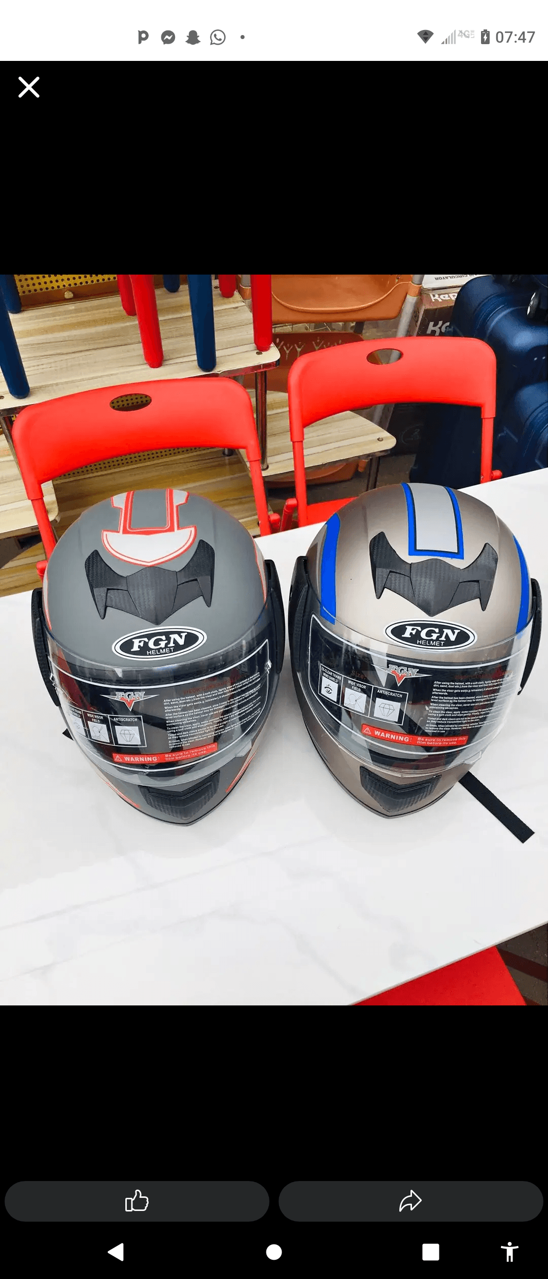2 Casques moto FGN - Rouge et Blanc/Bleu